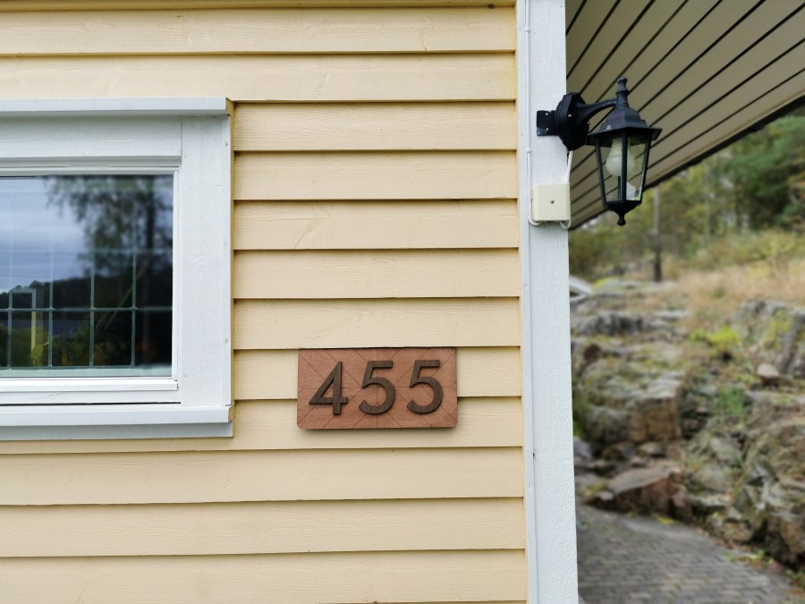 House number sign