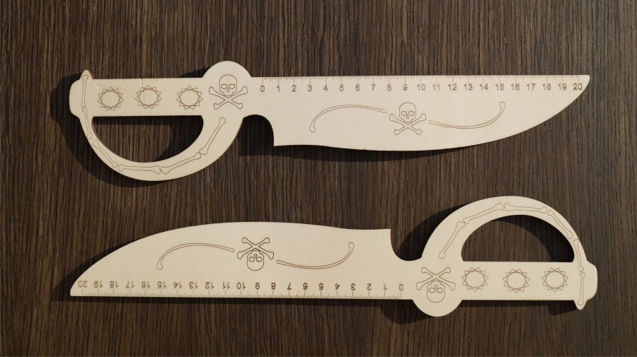 Pirate sword ruler